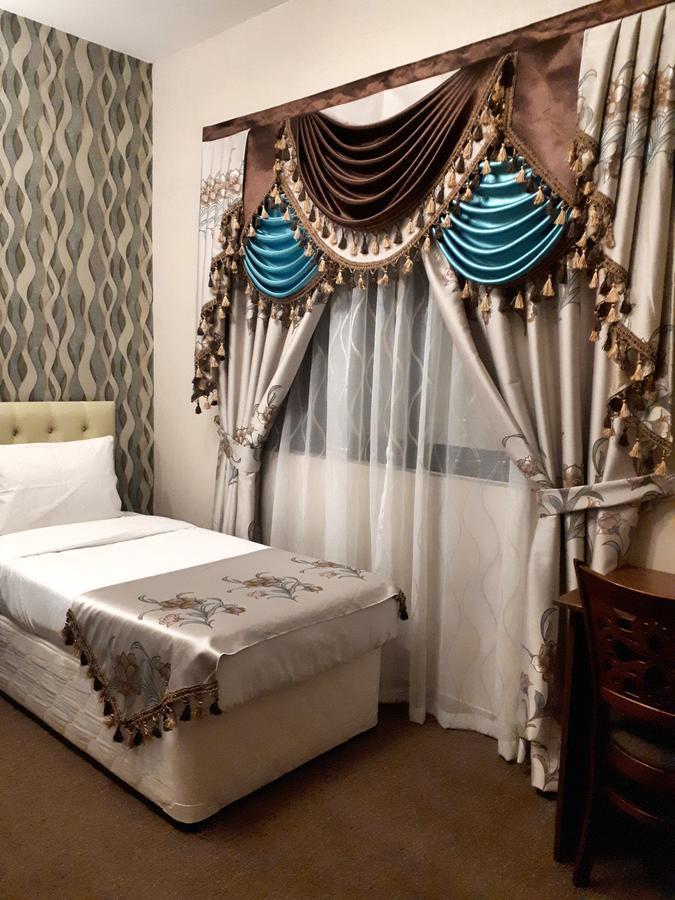 Royal Garden Hotel Dubai Esterno foto