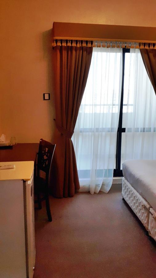 Royal Garden Hotel Dubai Esterno foto