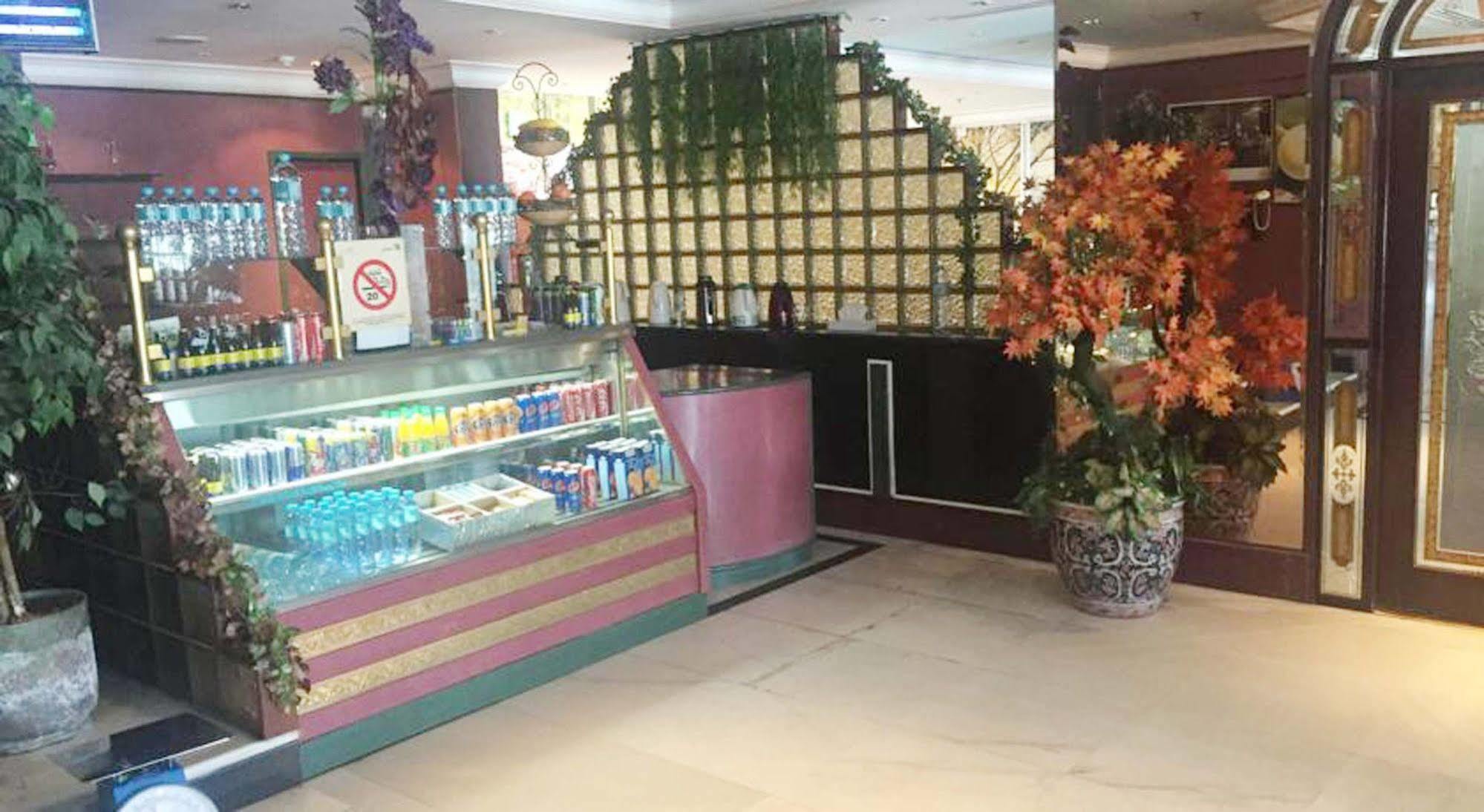 Royal Garden Hotel Dubai Esterno foto